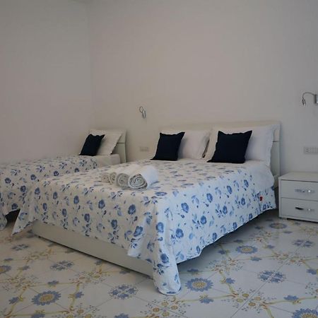 Mary'S Apartment مايوري المظهر الخارجي الصورة